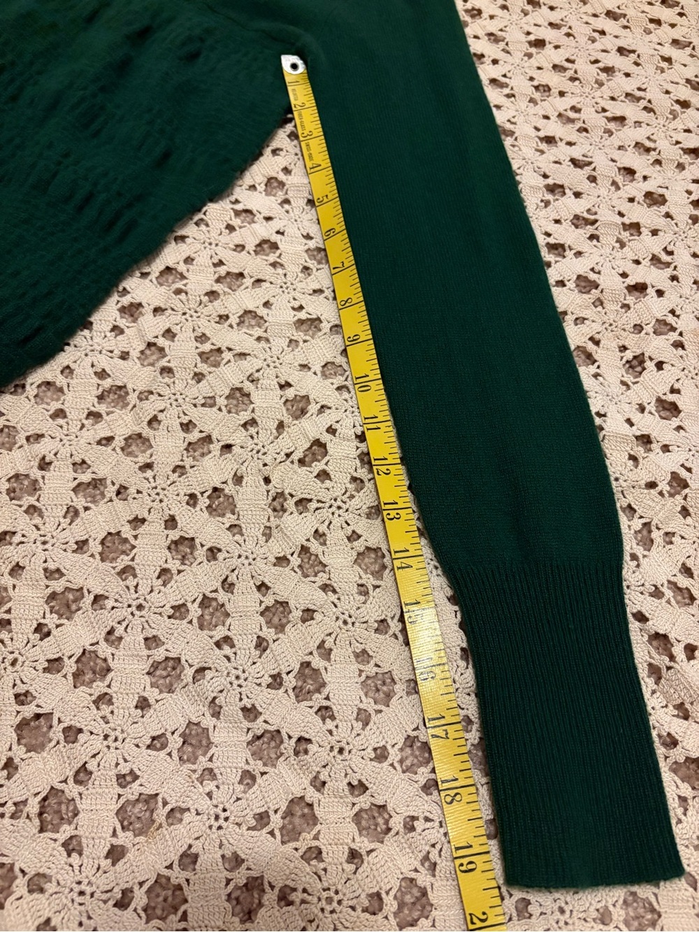 FRAME Cashmere/Wool Crew Neck Sweater Green Smocked Detail Size Small - Picture 9 of 9